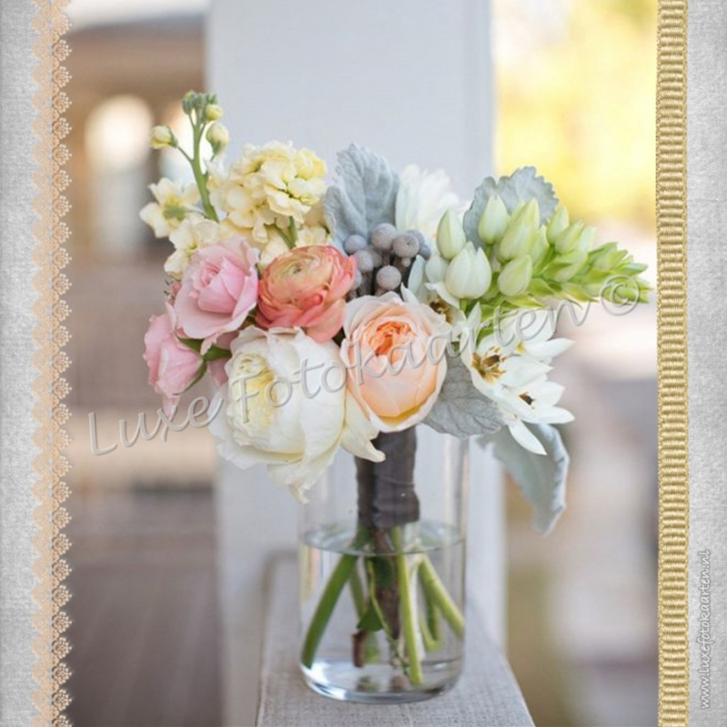 Blanco Algemeen - Boeket met kant